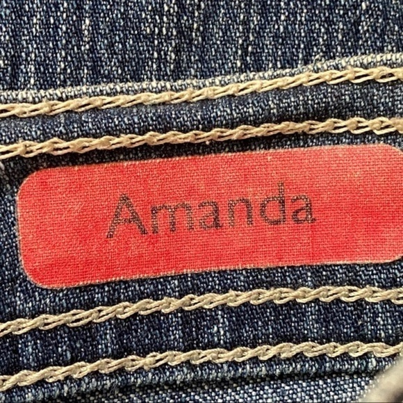 Gloria Vanderbilt Amanda High Waist Medium Blue Wash Denim Straight Leg Jeans - Picture 4 of 16